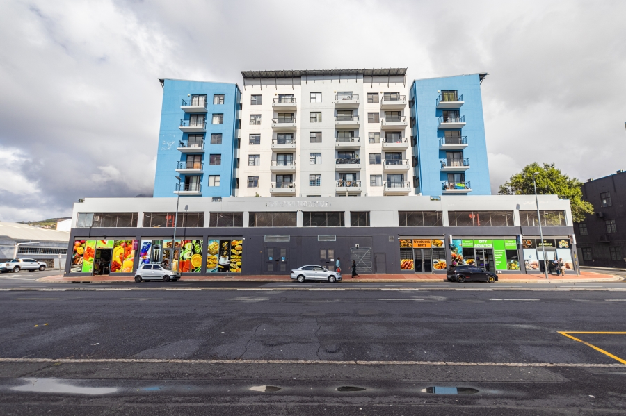 1 Bedroom Property for Sale in Zonnebloem Western Cape